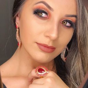 Meet your Posher, Camila